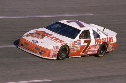 Alan kulwicki nascar trowback 1992 car