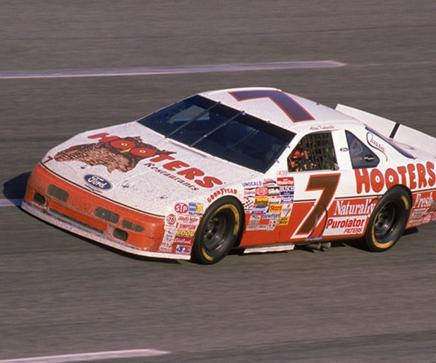 Alan kulwicki nascar trowback 1992 car