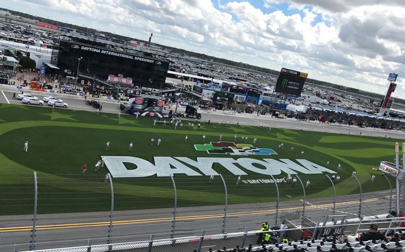 Nascar monster energy daytona 500