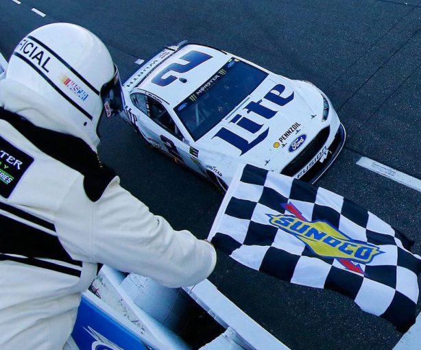 Brad keselowski nascar martinsville