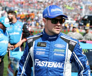 Ricky stenhouse jr returns nascar