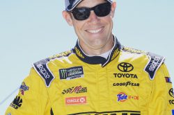 Matt kenseth 20 joe gibbs racing