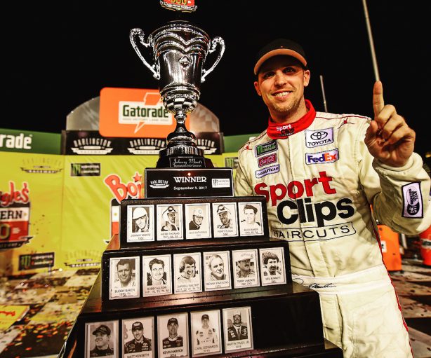 Denny hamlin nascar win darlington