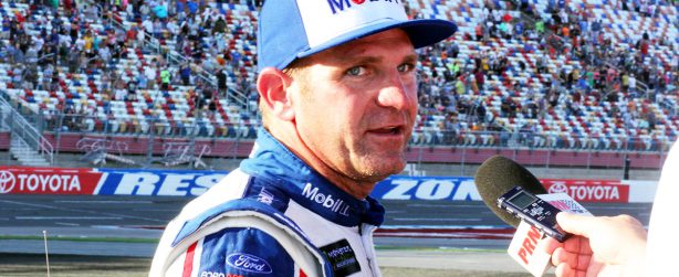 Clint bowyer nascar picture